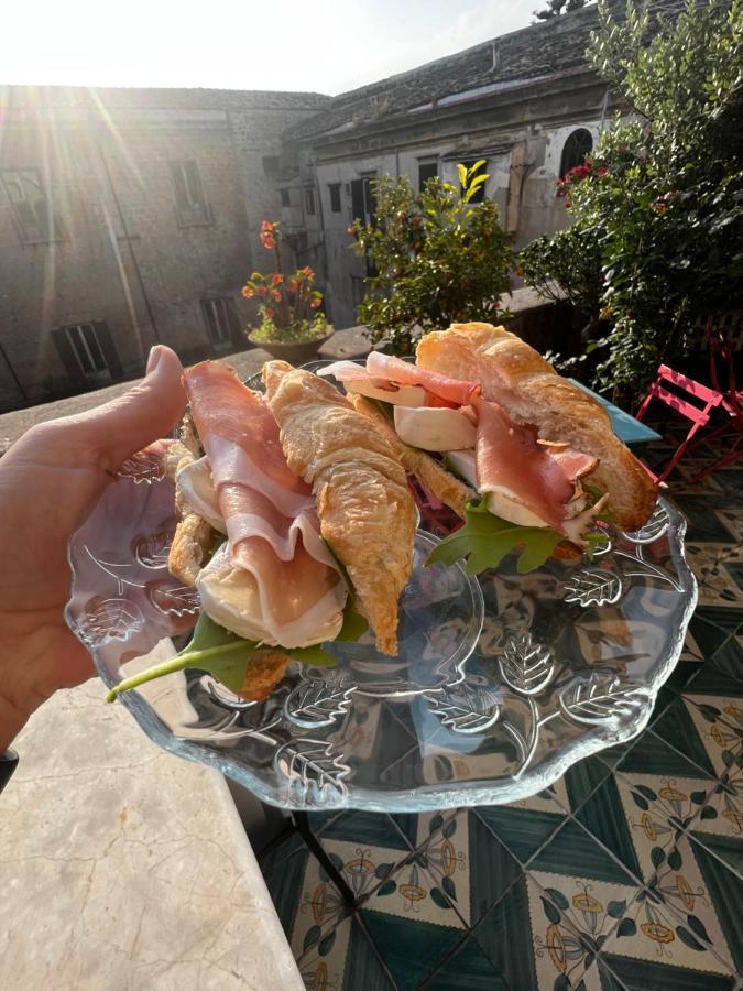 Donna Guia Suite Palermo Ngoại thất bức ảnh