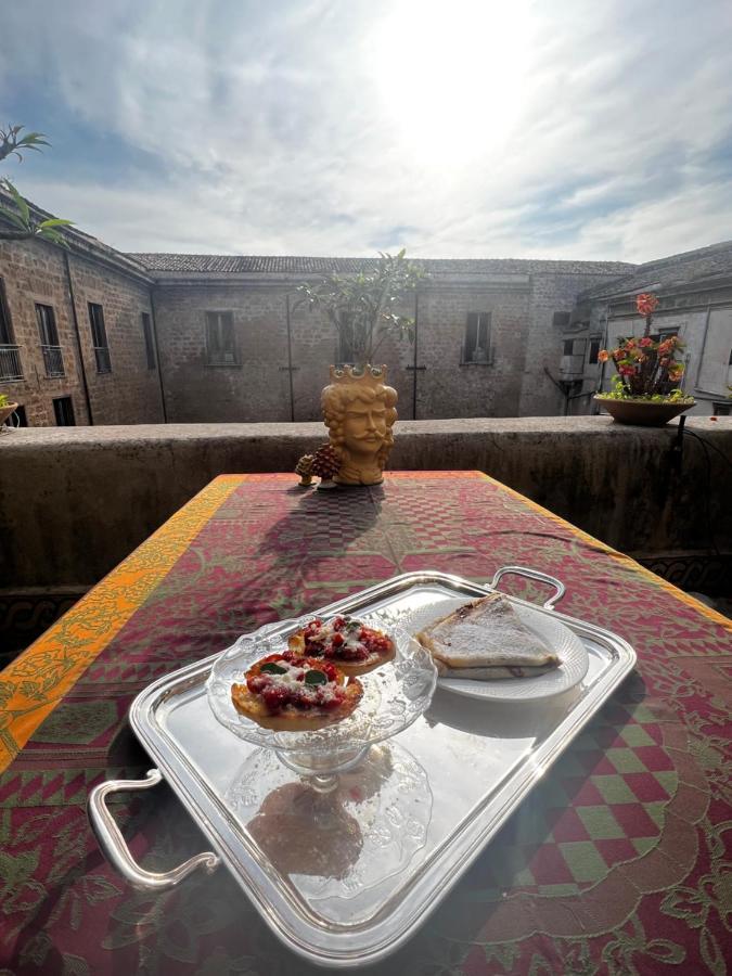 Donna Guia Suite Palermo Ngoại thất bức ảnh