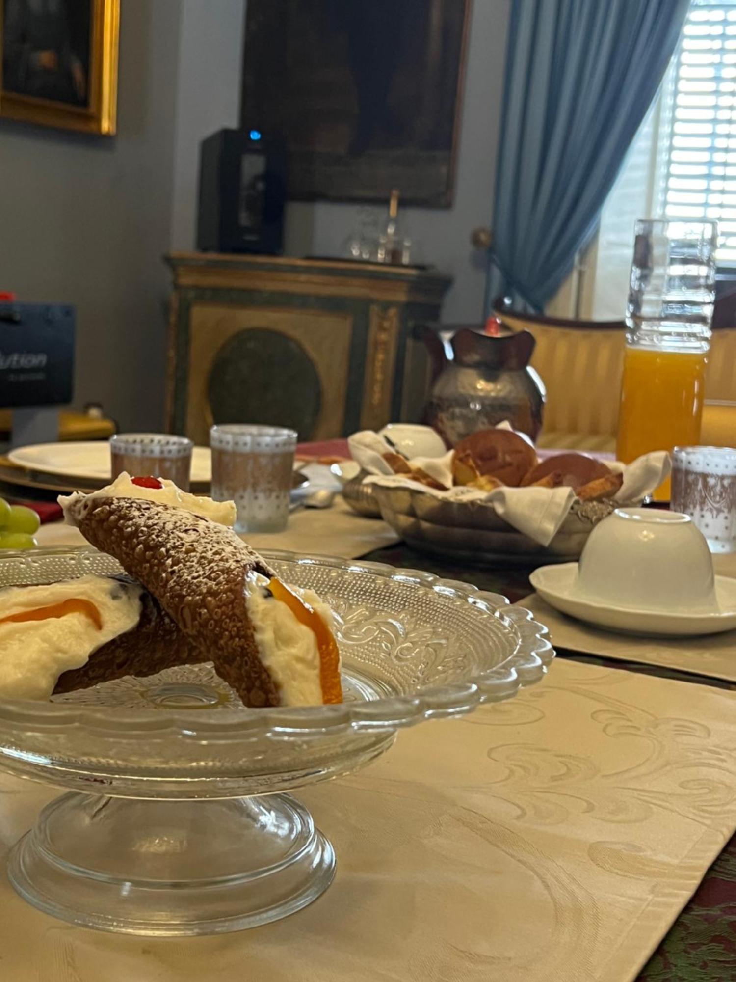 Donna Guia Suite Palermo Ngoại thất bức ảnh