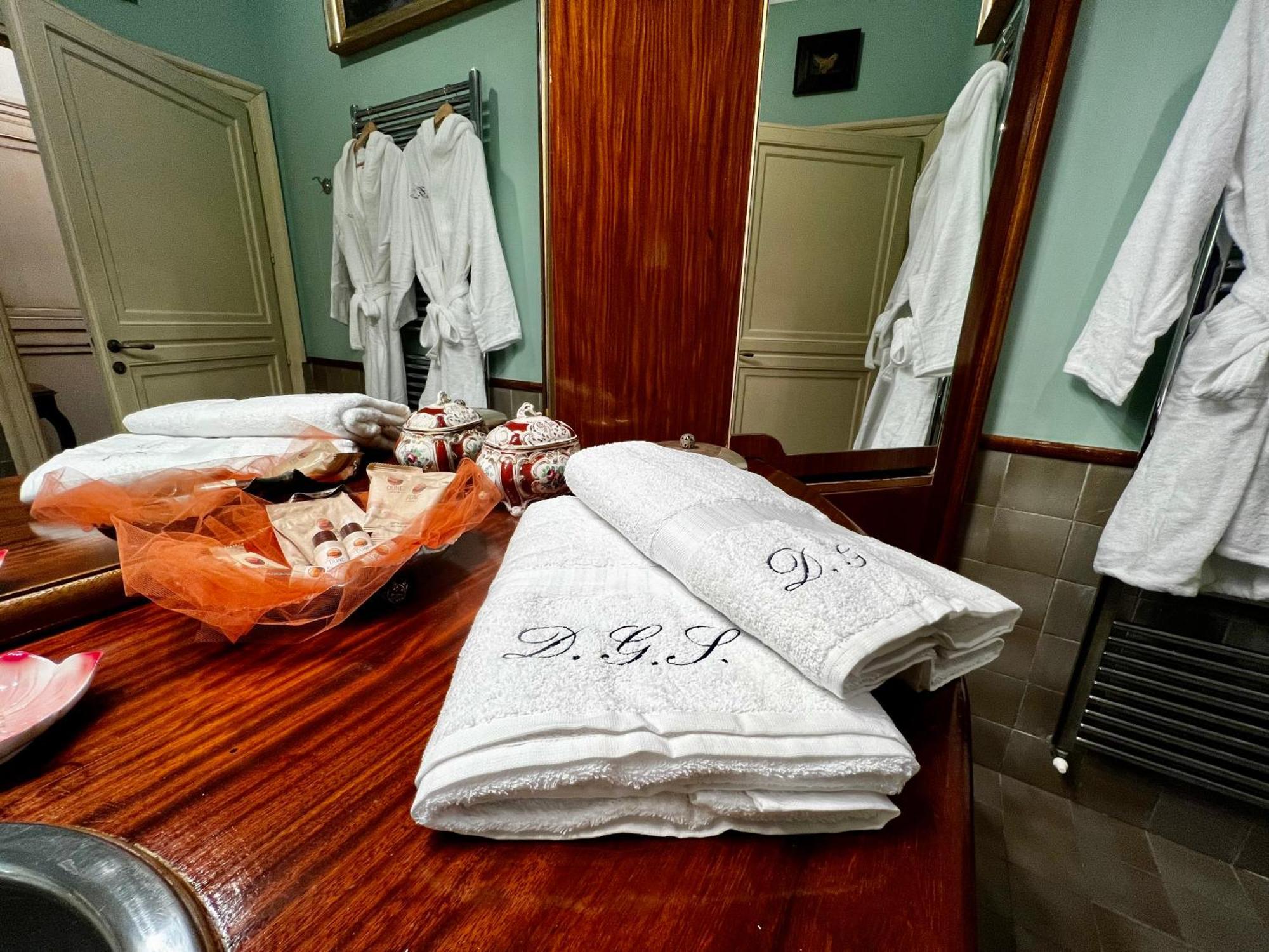 Donna Guia Suite Palermo Ngoại thất bức ảnh